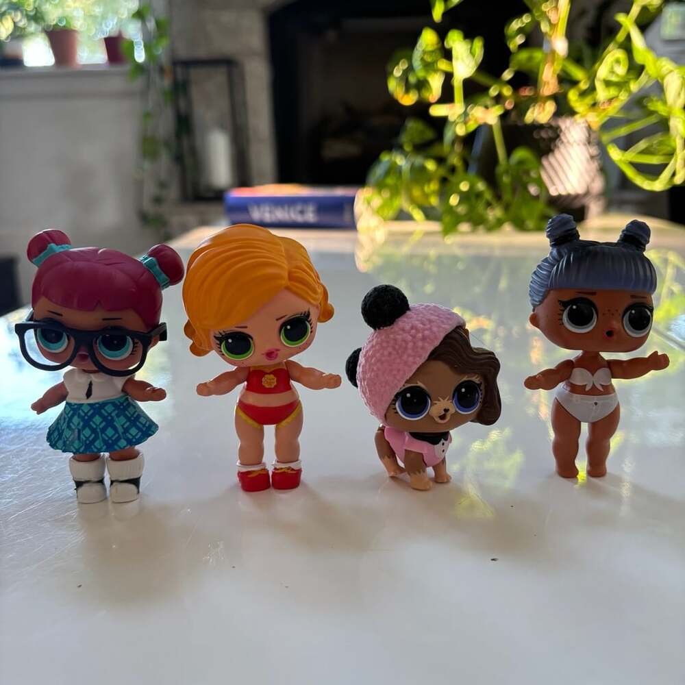 MGA Entertainment LOL Surprise Doll Lot of 4 Mini Sweets and Pets